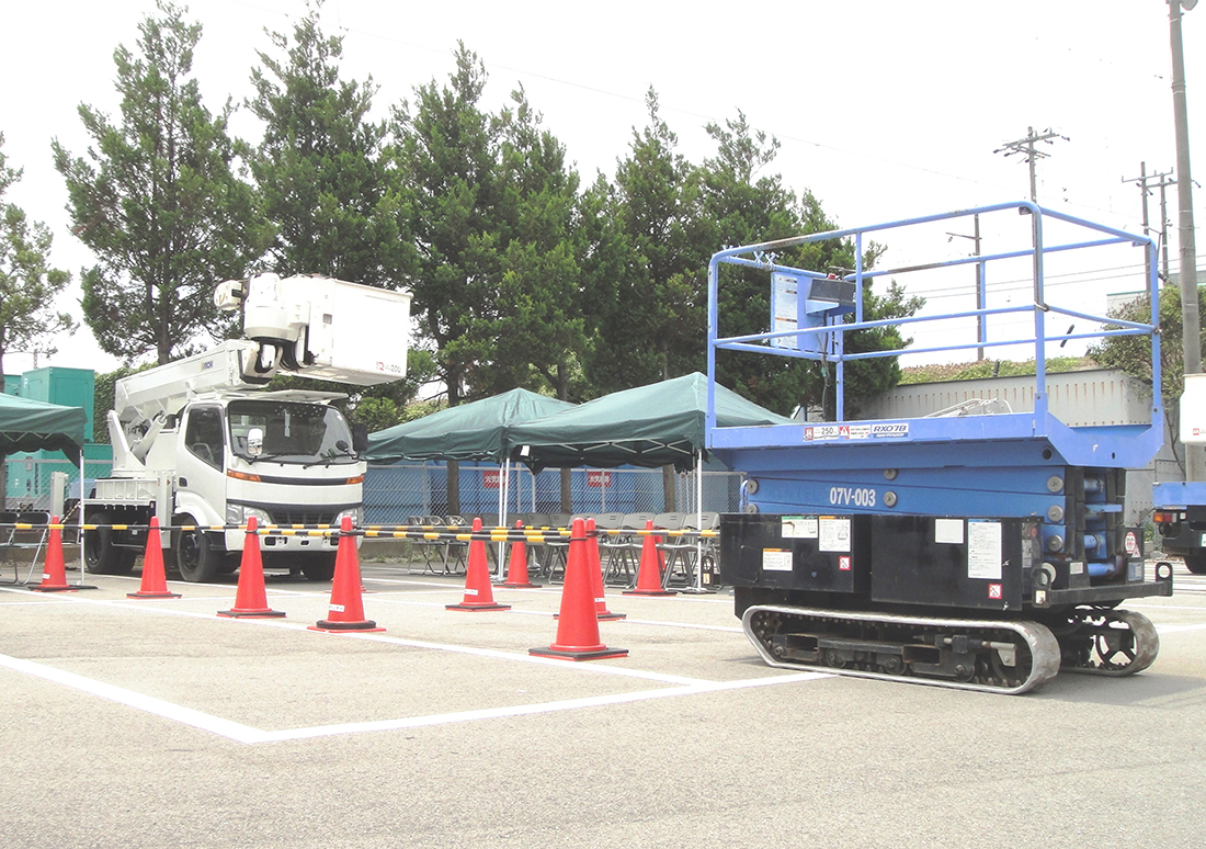 大阪教習所 | 高所作業車の資格取得ならアイチ研修センター